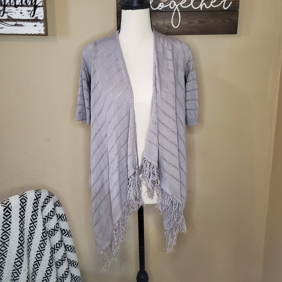 Forever 21 Sweaters - Twenty One Grey Fringe Cardigan Size Small.